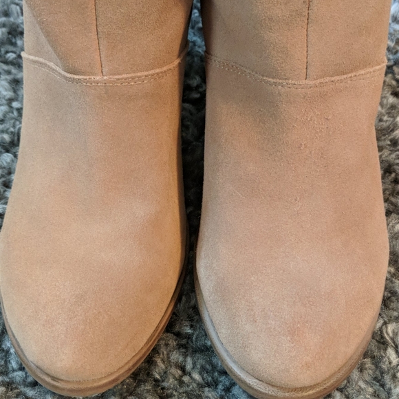 ALDO pull on suede boots - Picture 5 of 8